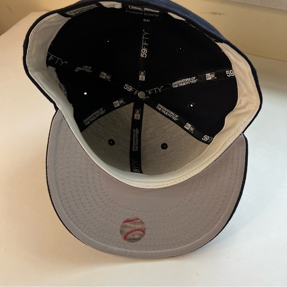 Sold New Era 59Fifty San Diego Padres 1998 World Series Fitted Hat 7 1/2 - Picture 4 of 7